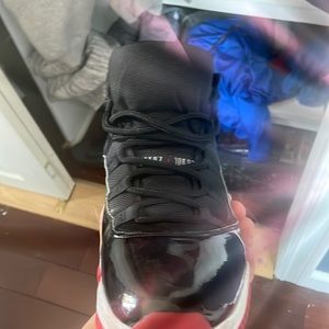 Jordan 11 Retro Bred